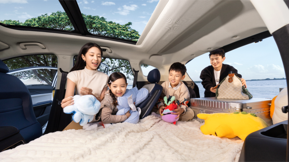 9.98-14.98万元  大七座电混SUV  williamhill威廉希尔官网X8 E家正式上市1233.png